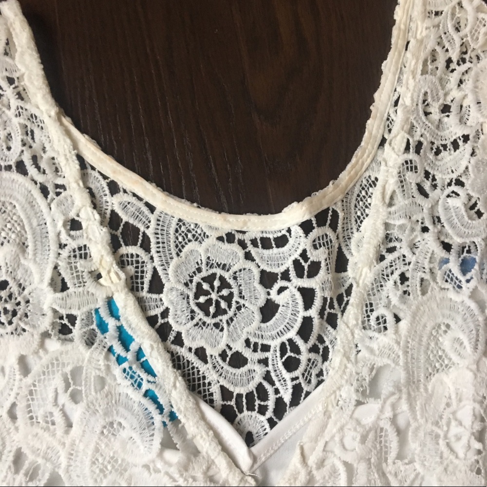 White lace dress - Picture 5 of 5